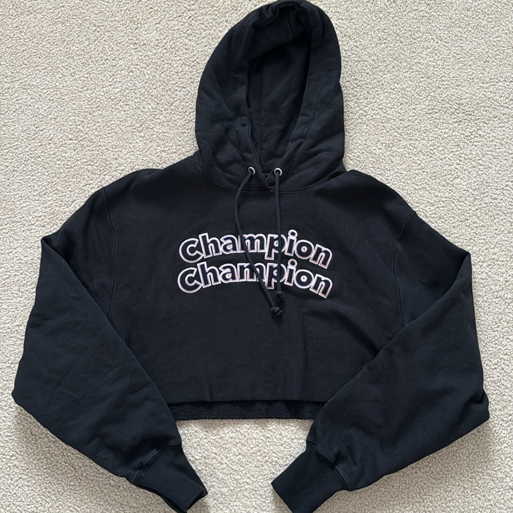 Women’s Champion Cropped Hoodie - S